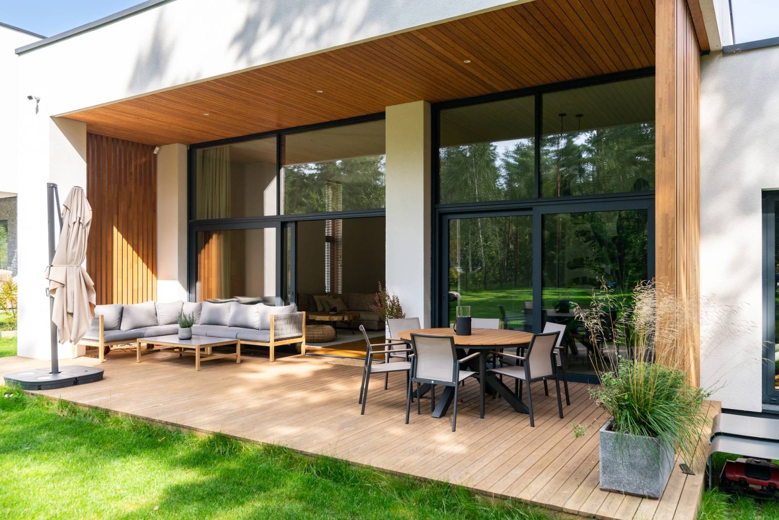 Installation d'une terrasse bois sur mesure à toulouse